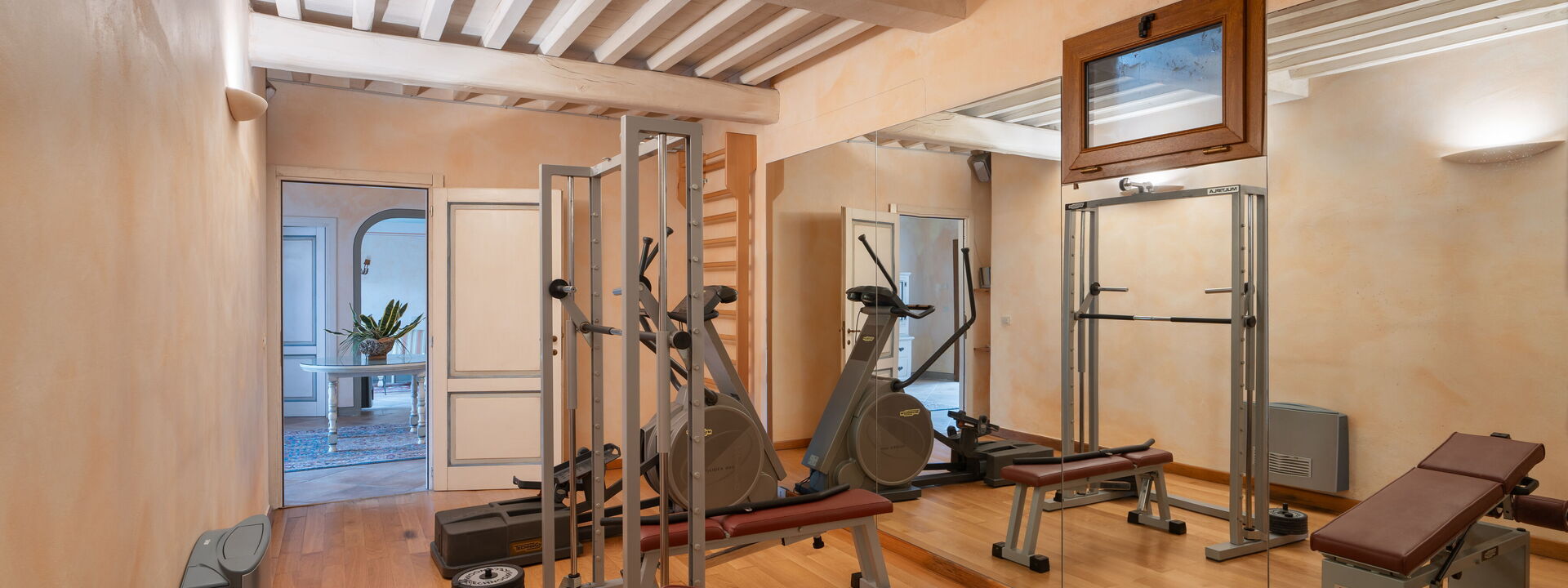 Villa Monte Bottigli: Activities, Autumn, Spring, Summer, Wellness