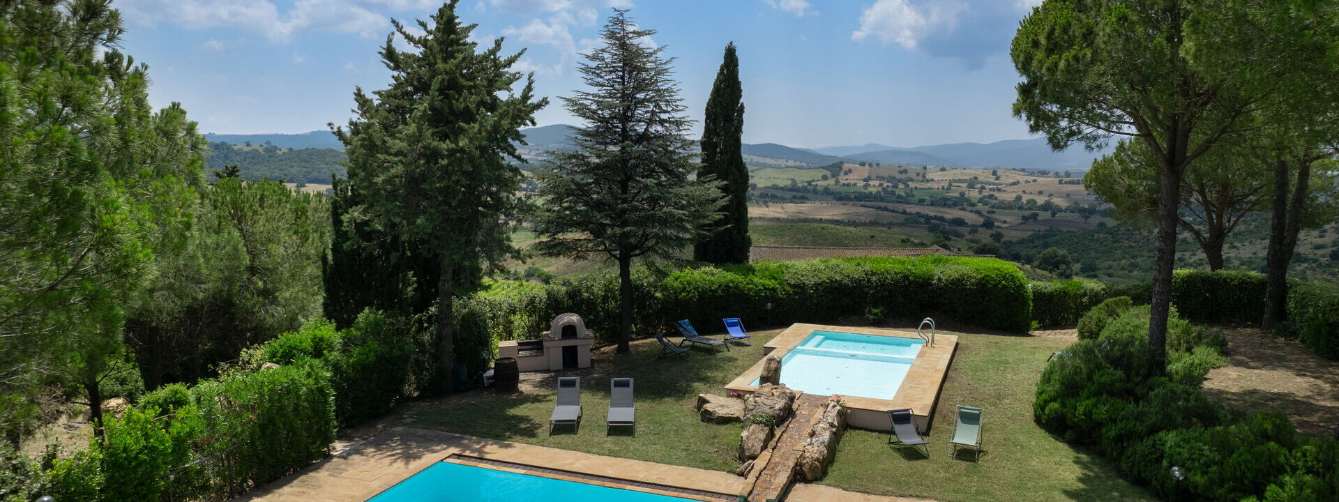 Villa Monte Bottigli: Building Exterior, Garden, Outdoor, Pool, Summer