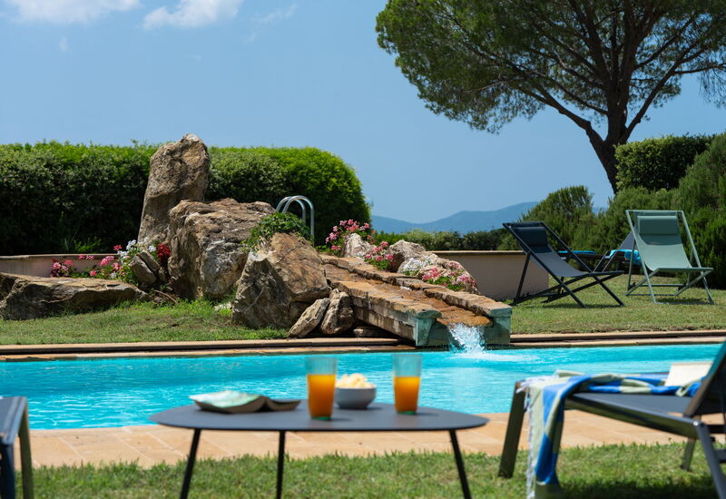 Villa Monte Bottigli: Außen, Draussen, Schwimmbad, Sommer