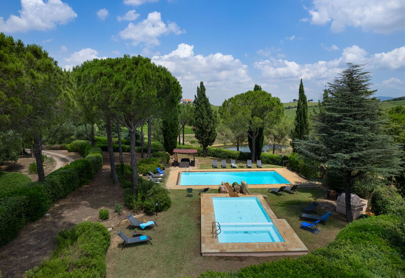 Villa Monte Bottigli: Außen, Draussen, Garten, Schwimmbad, Sommer