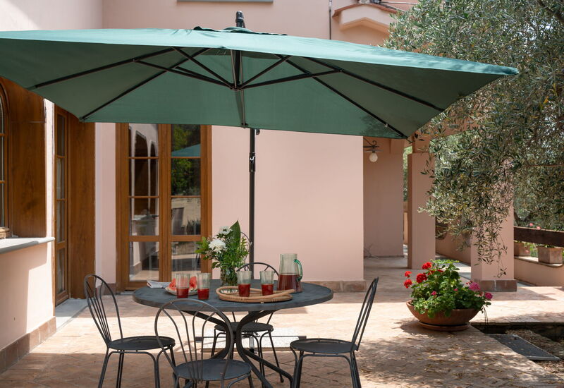 Villa Monte Bottigli: Außen, Balkon / Terrasse / Patio, Draussen, Frühling, Herbst, Sommer