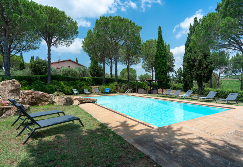 Villa Monte Bottigli: Außen, Draussen, Frühling, Garten, Herbst, Schwimmbad, Sommer