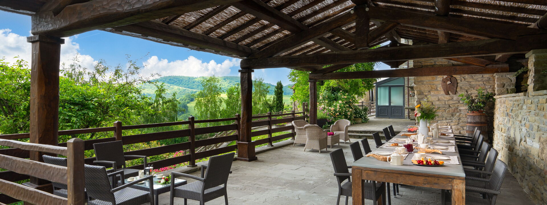 Villa Torre Delle Rose - Firenzuola, Private Pool, Ac, Privacy: Autunno, Balcone / Terrazza / Patio, Caratteristiche, Estate, Esterni, Primavera, Sala da pranzo