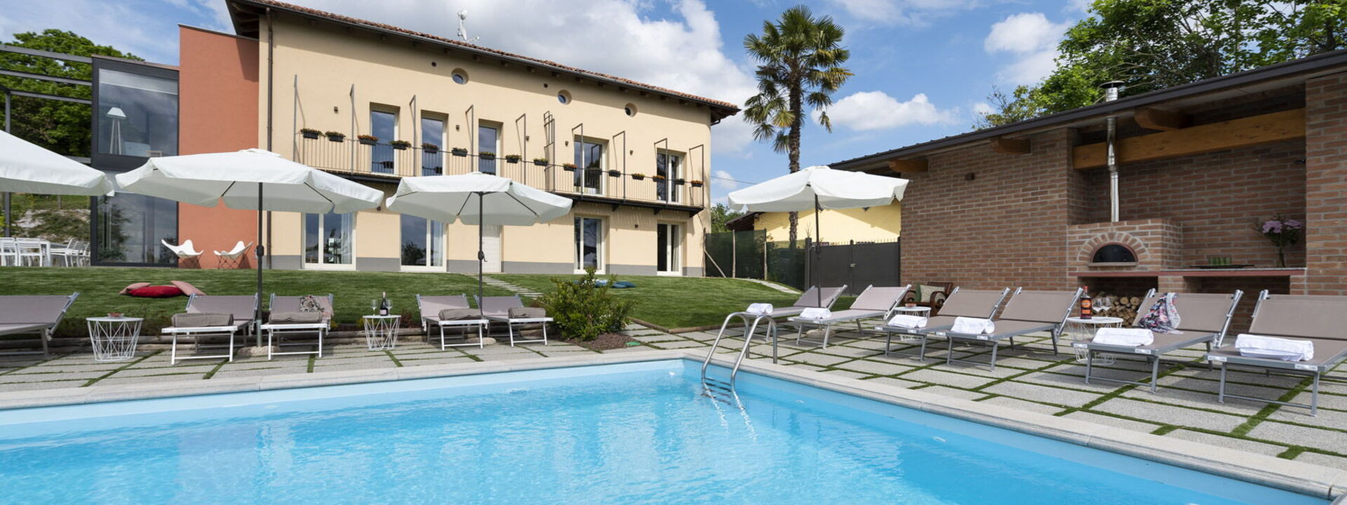 Casa San Grato - Roero - Langhe, Piemonte: Außen, Frühling, Herbst, Schwimmbad, Sommer