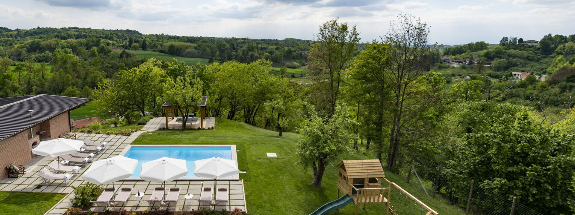 Casa San Grato - Roero - Langhe, Piemonte: Außen, Frühling, Herbst, Schwimmbad, Sommer