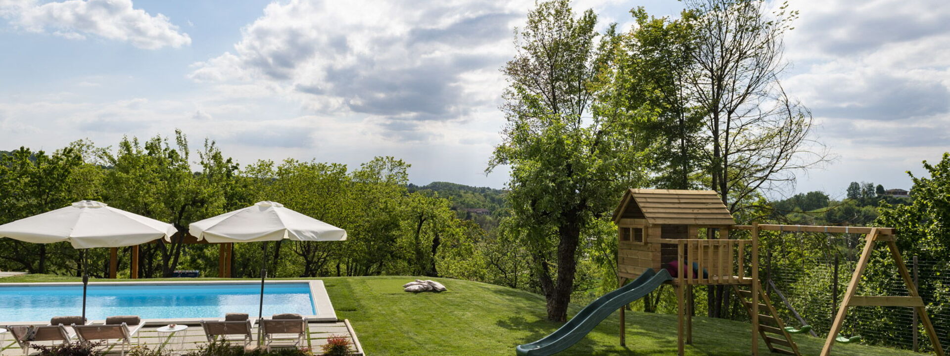 Casa San Grato - Roero - Langhe, Piemonte: Außen, Frühling, Herbst, Schwimmbad, Sommer
