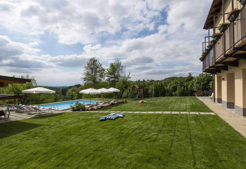 Casa San Grato - Roero - Langhe, Piemonte: Autumn, Building Exterior, Garden, Spring, Summer