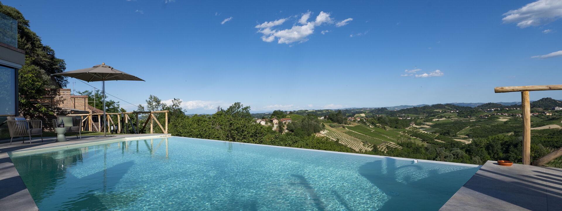 Relais Casa Clara - Roero - Langhe, Piemonte: Autunno, Estate, Piscina, Primavera