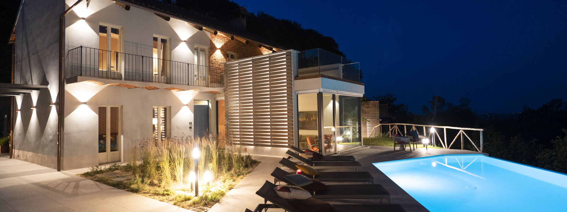 Relais Casa Clara - Roero - Langhe, Piemonte: Autunno, Estate, Piscina, Primavera