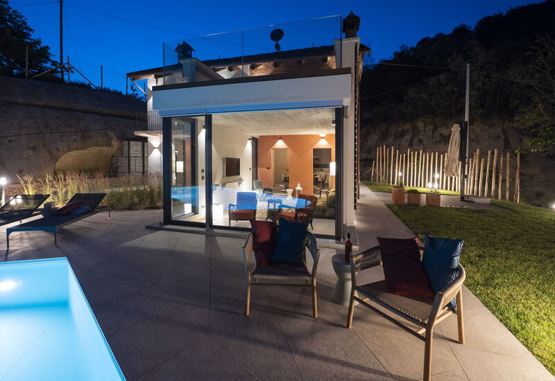 Relais Casa Clara - Roero - Langhe, Piemonte: Autumn, Building Exterior, Spring, Summer