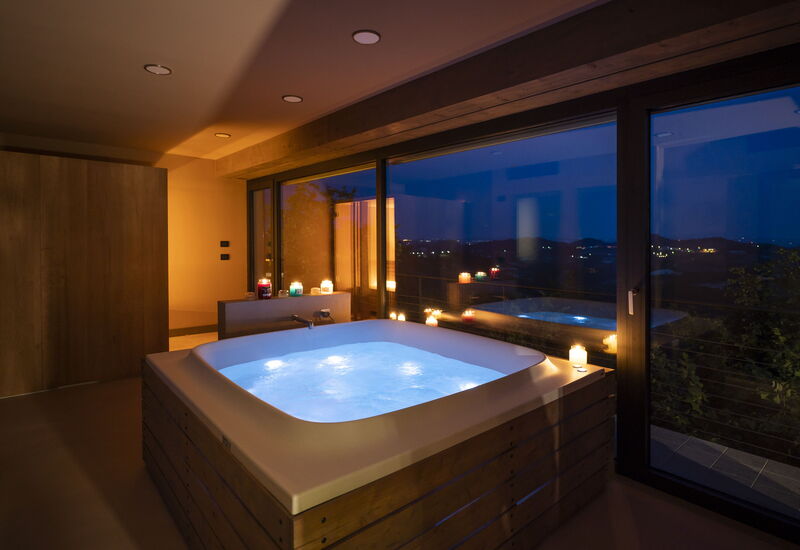 Relais Casa Clara - Roero - Langhe, Piemonte: Autumn, Hot Tub, Spring, Summer