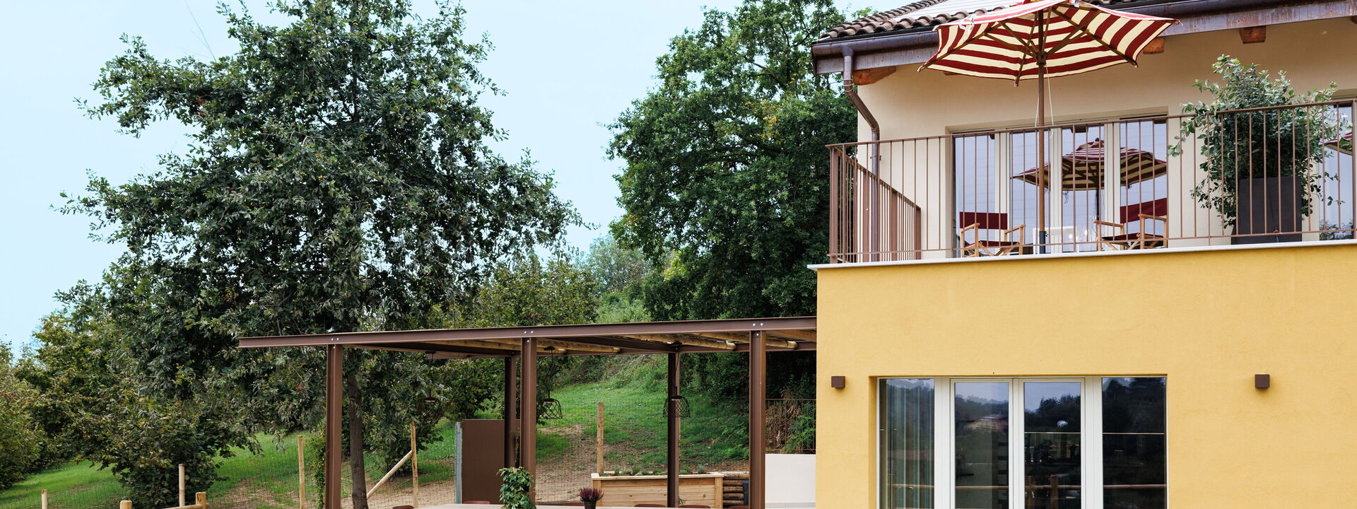 Casa Gallo - Roero - Langhe, Piemonte: Balkon / Terrasse / Patio, Frühling, Garten, Herbst, Sommer
