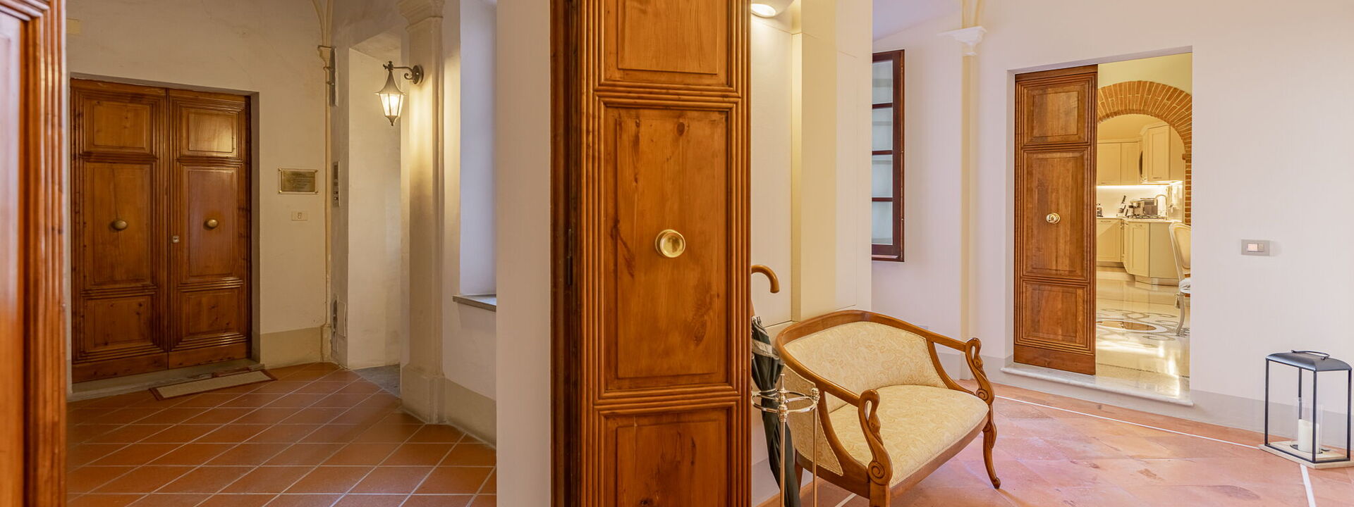 Charming Apartment Cartoni - Città Della Pieve, Umbria: Autunno, Entrata Principale, Estate, Primavera