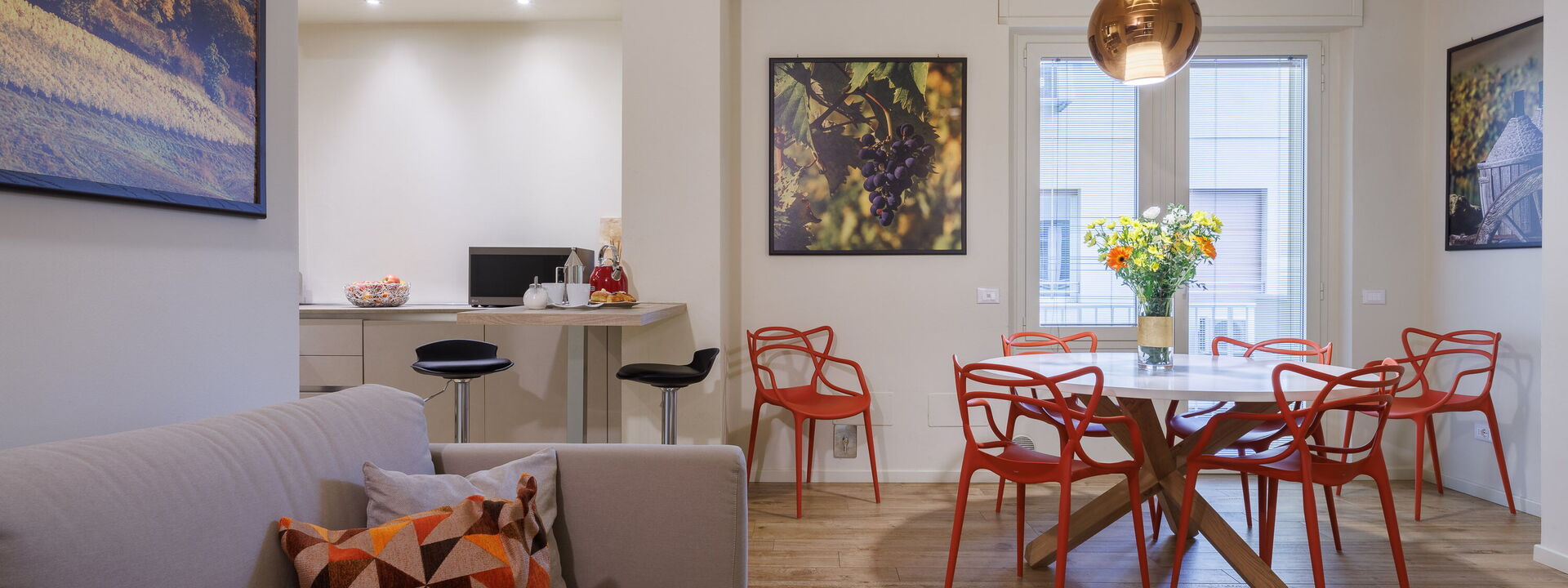 Betty Florence Charming Modern Apartment Near Piazza della Libertà: Autumn, Living Room, Spring, Summer, Winter