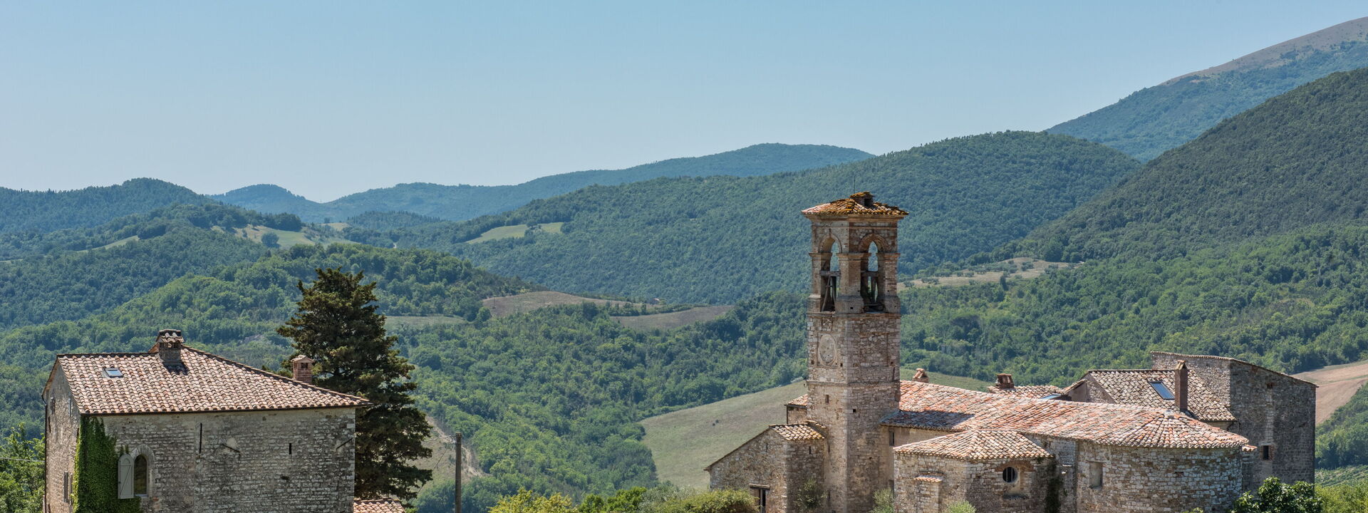 Villa Castiglione Ugolino - Tenuta Di Murlo, Umbria: Autumn, Building Exterior, Spring, Summer