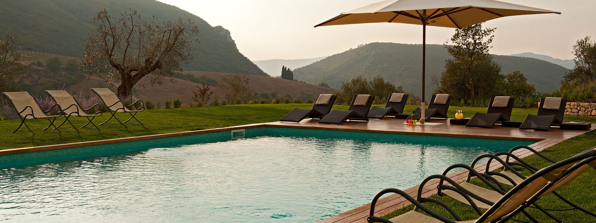 Villa Caminata - Tenuta Di Murlo, Umbria: Autunno, Estate, Esterni, Piscina, Primavera