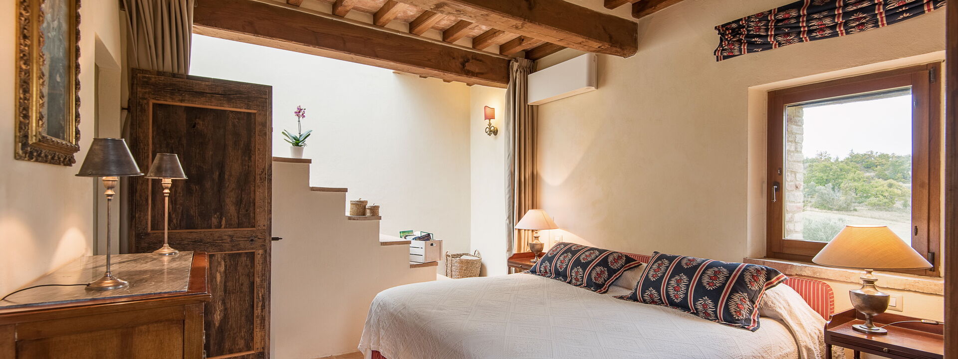 Villa Torre - Tenuta Di Murlo, Umbria: Autumn, Bedroom, Spring, Summer