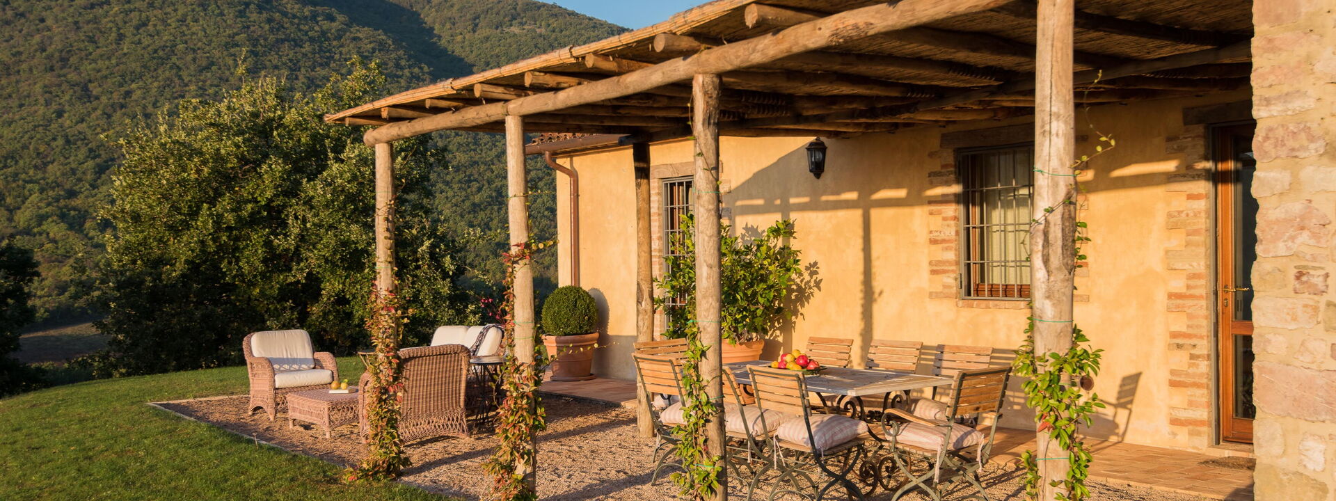 Villa Torre - Tenuta Di Murlo, Umbria: Autumn, Building Exterior, Garden, Spring, Summer