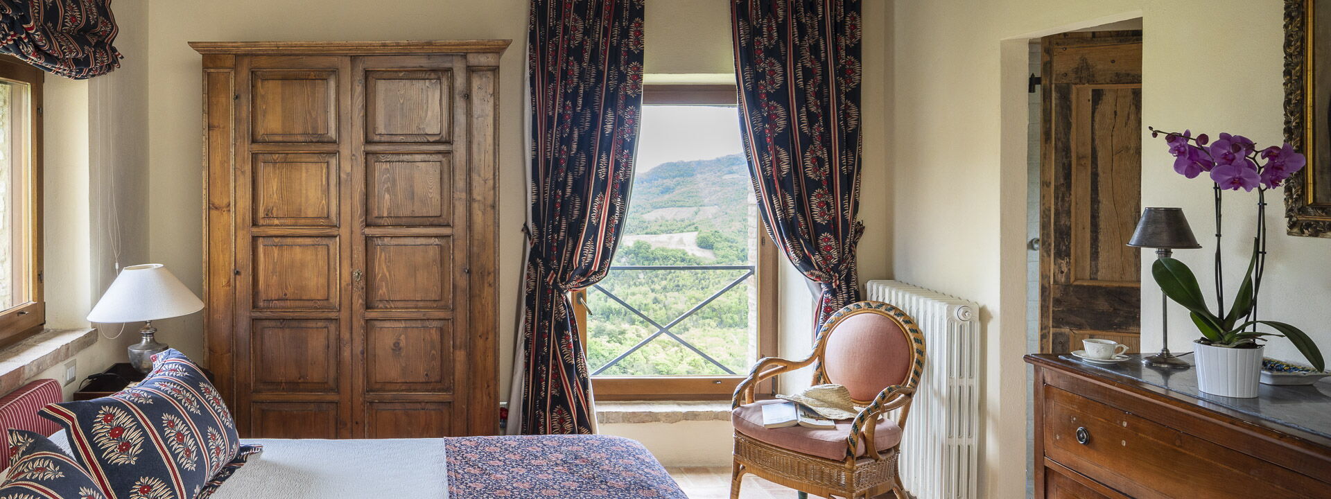 Villa Torre - Tenuta Di Murlo, Umbria: Autumn, Bedroom, Spring, Summer