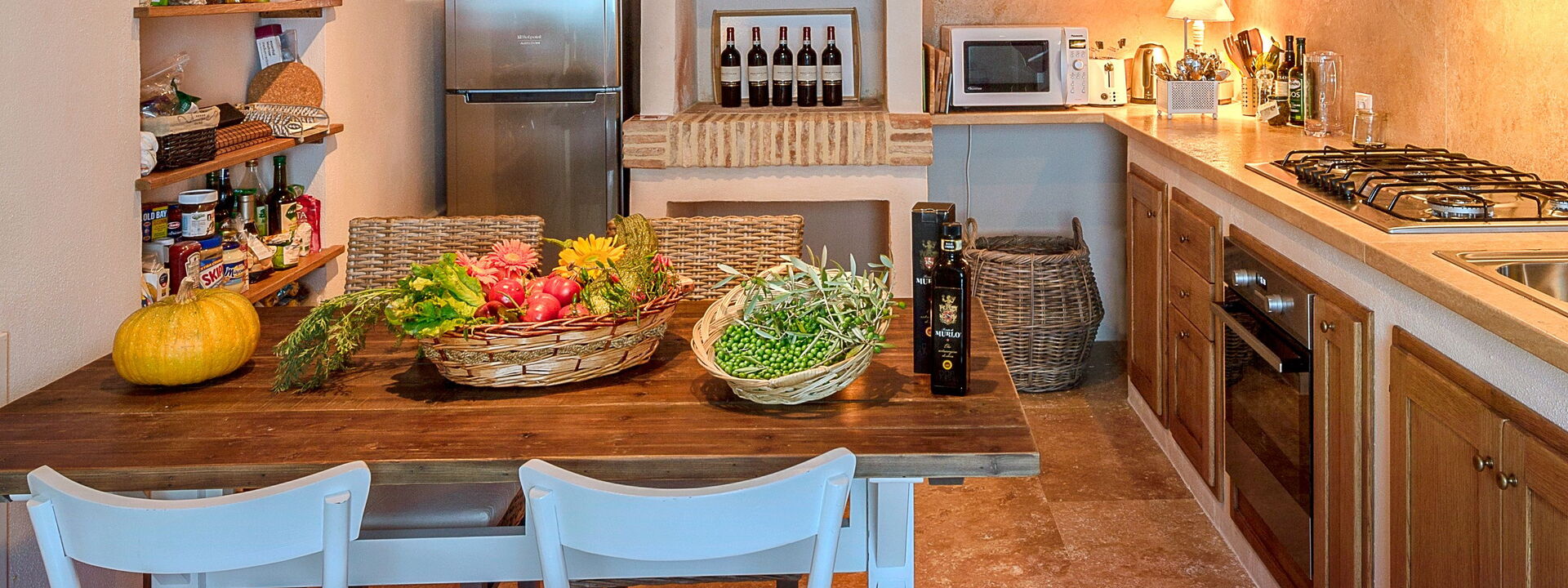 Villa Santa Croce - Tenuta Di Murlo, Umbria: Frühling, Herbst, Küche, Sommer