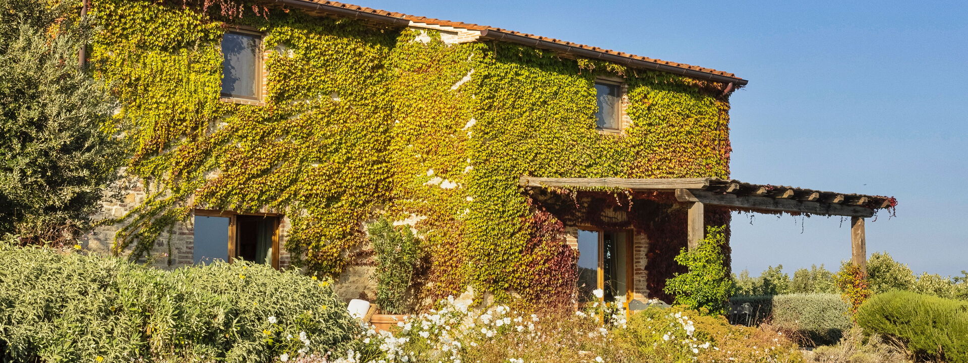 Villa Santa Croce - Tenuta Di Murlo, Umbria: Außen, Frühling, Herbst, Sommer