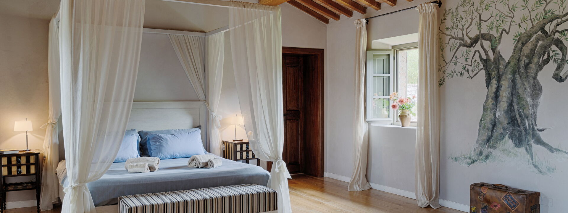Villa Monticelli - Tenuta Di Murlo, Umbria: Autumn, Bedroom, Spring, Summer