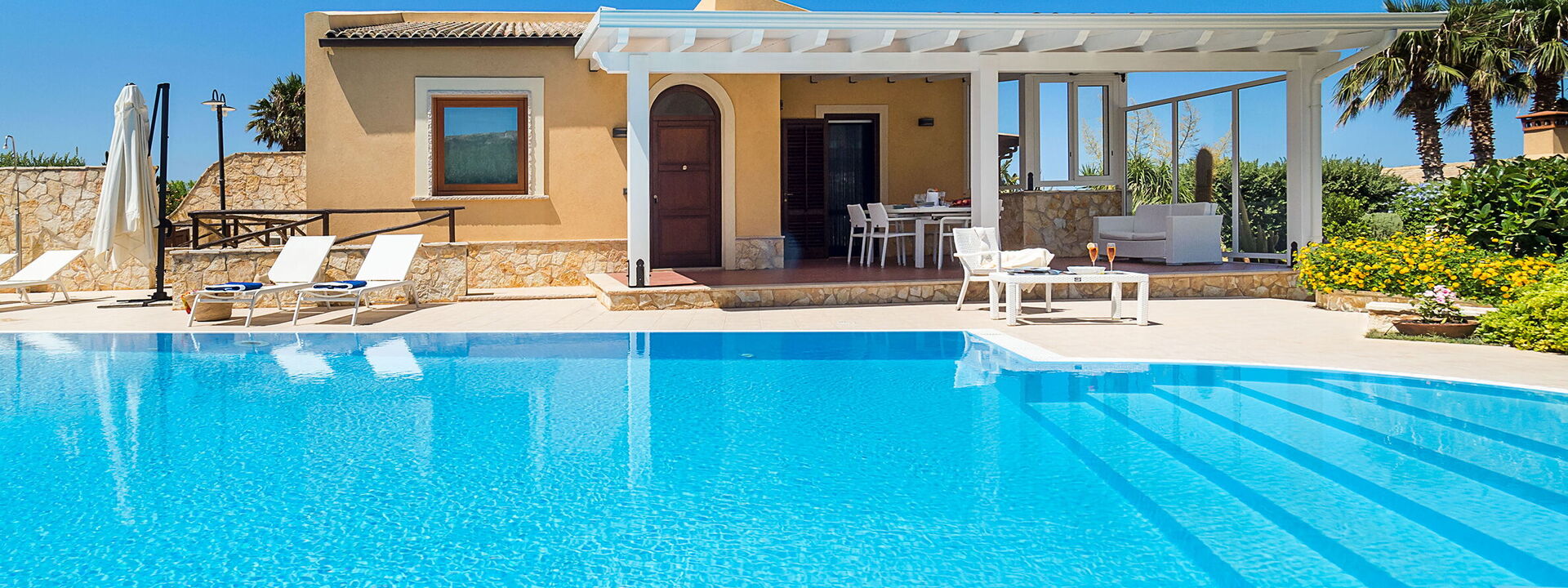 Villa Cornino - Custonaci, Sicilia: Automne, bassin, Été, Extérieurs, Printemps