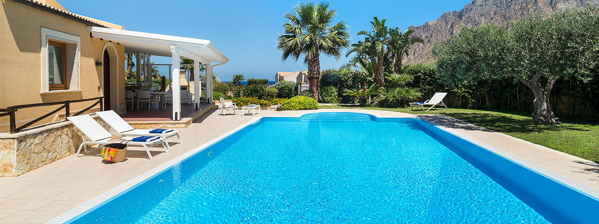 Villa Cornino - Custonaci, Sicilia: Automne, bassin, Été, Extérieurs, Printemps