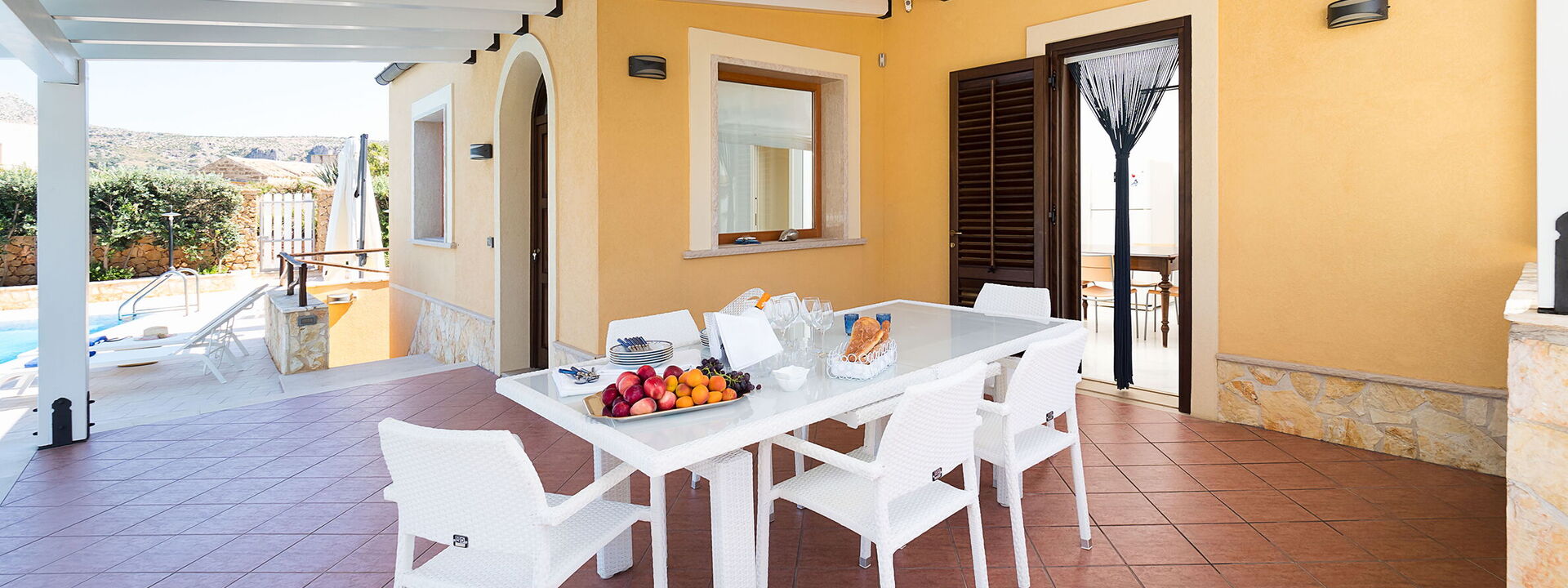 Villa Cornino - Custonaci, Sicilia: Automne, Balcon / Terrasse / Patio, Été, Extérieurs, Printemps