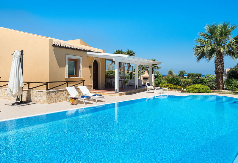 Villa Cornino - Custonaci, Sicilia: Autunno, Estate, Esterni, Piscina, Primavera