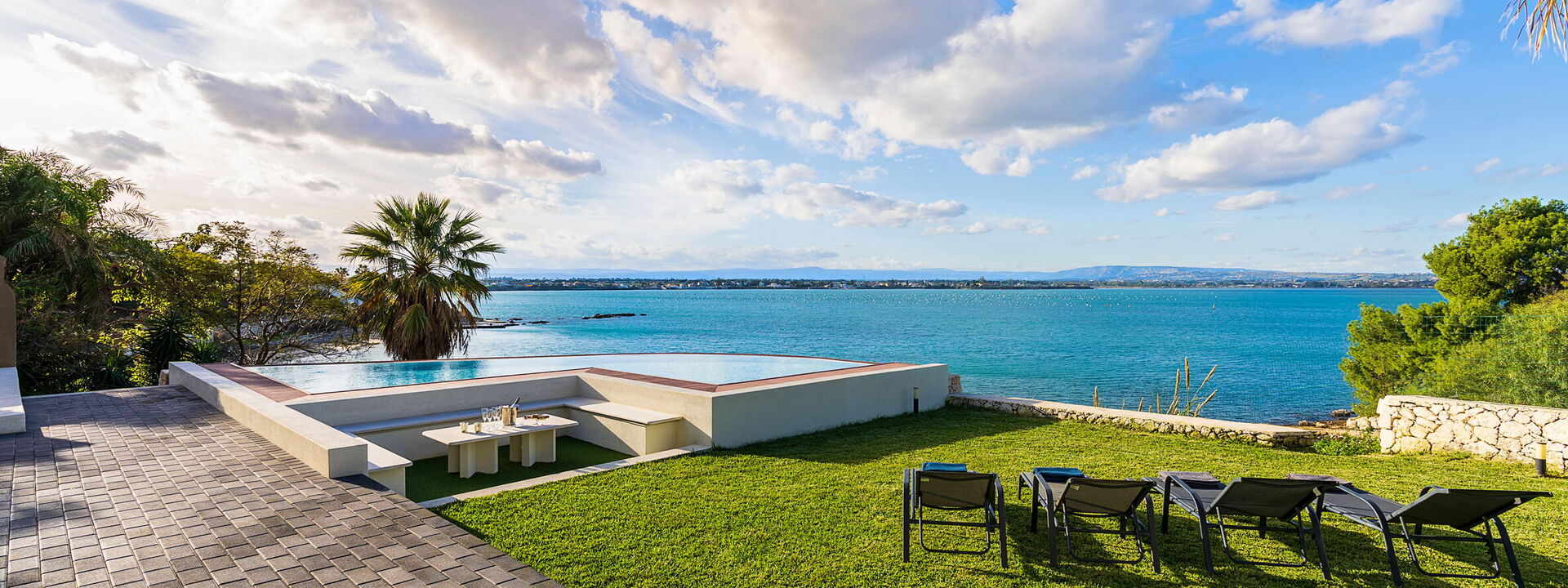 Villa Maddalena - Siracusa, Sicilia: Autunno, Estate, Piscina, Primavera, Vista Panoramica