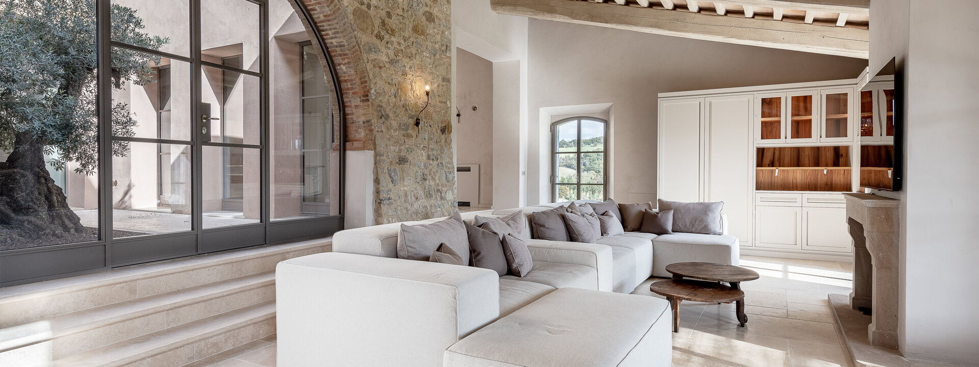 Podere Tesoro - Radicondoli, Toscana: Autumn, Living Room, Spring, Summer