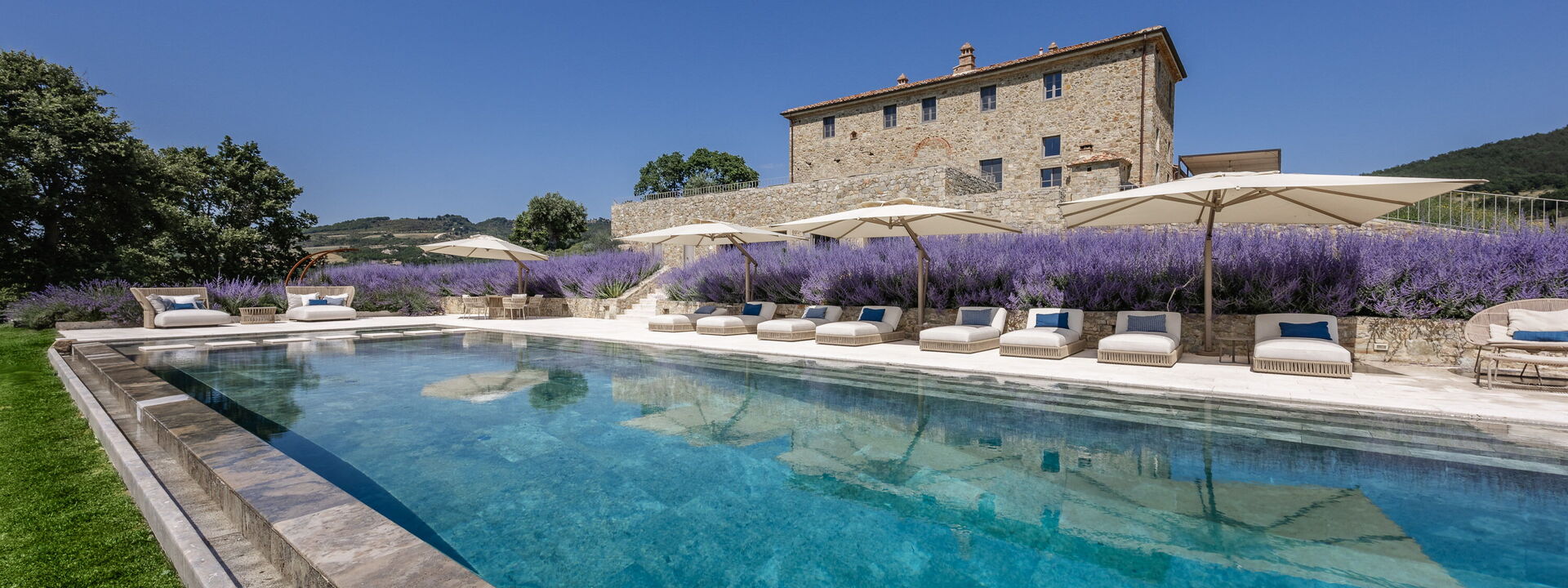 Podere Tesoro - Radicondoli, Toscana: Autumn, Building Exterior, Pool, Spring, Summer