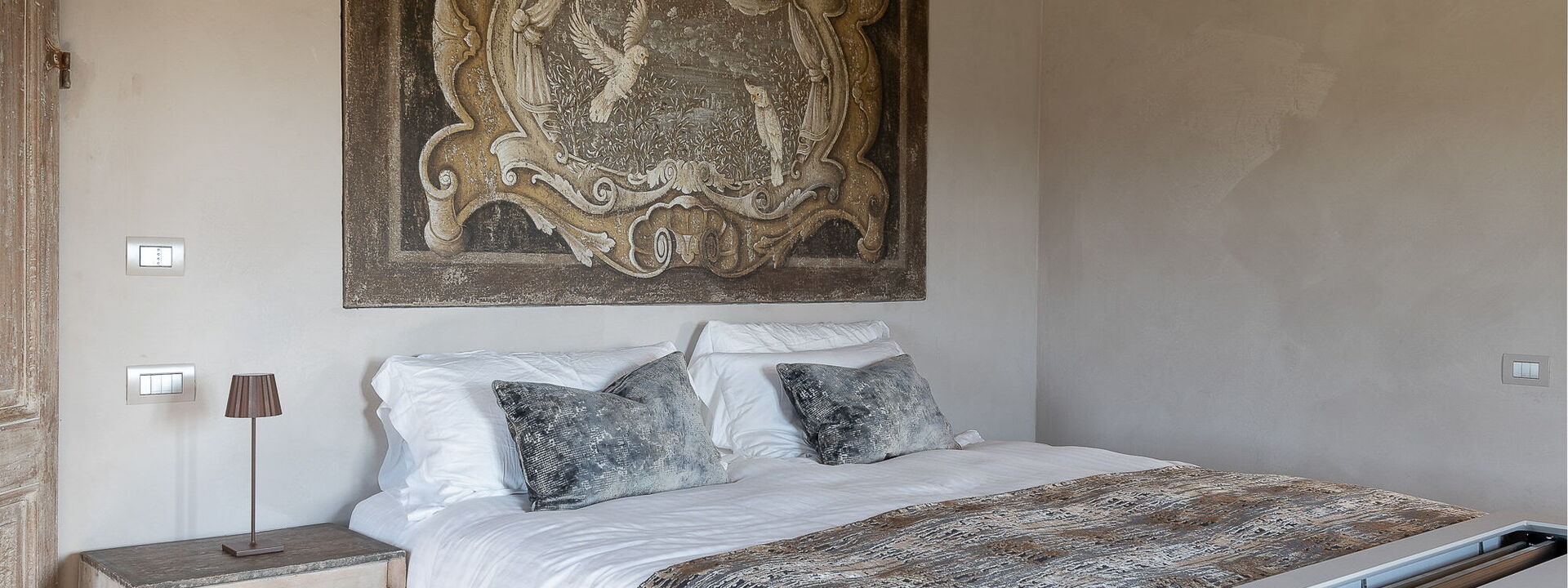 Podere Tesoro - Radicondoli, Toscana: Autumn, Bedroom, Spring, Summer