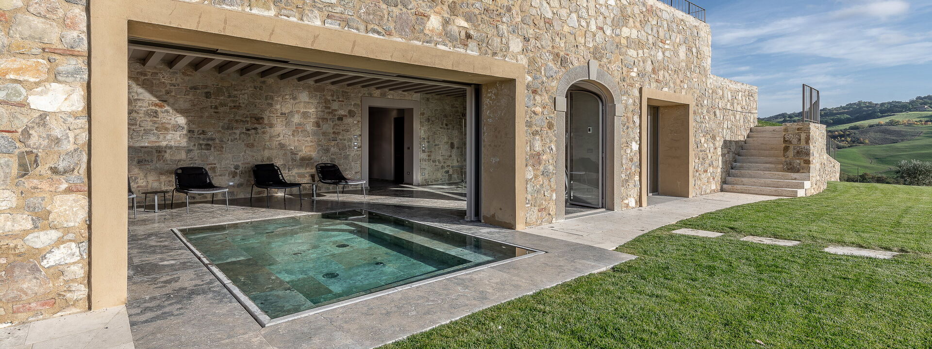Podere Tesoro - Radicondoli, Toscana: Autumn, Building Exterior, Pool, Spring, Summer