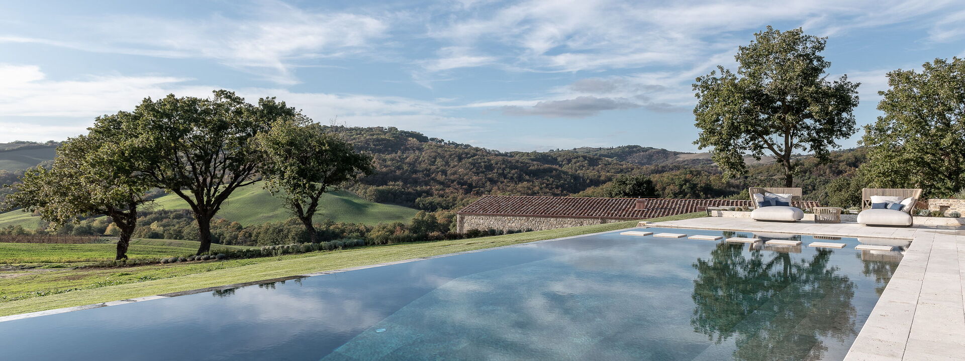 Podere Tesoro - Radicondoli, Toscana: Autumn, Building Exterior, Pool, Spring, Summer
