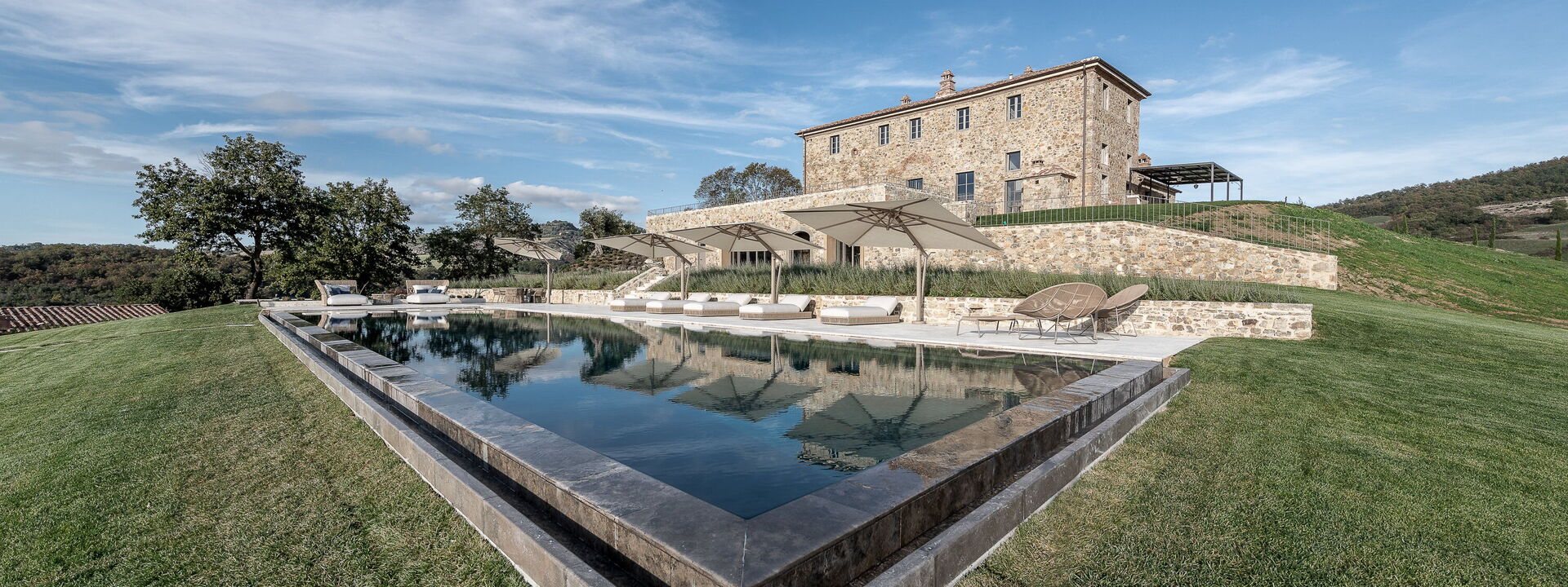 Podere Tesoro - Radicondoli, Toscana: Autumn, Building Exterior, Pool, Spring, Summer