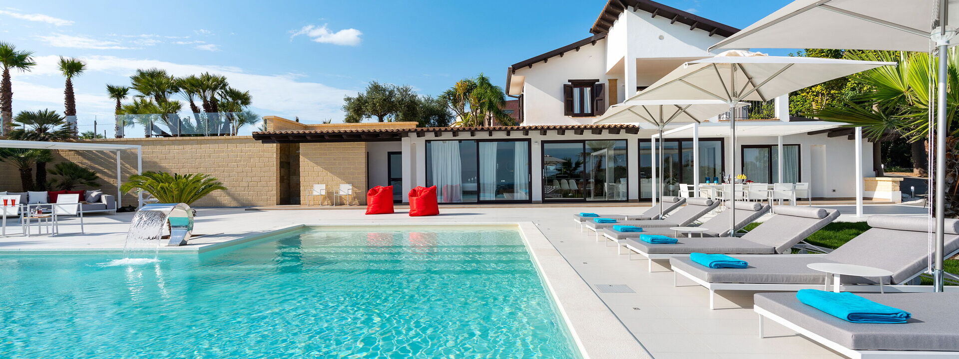 Villa Agrigenta - Ribera, Sicilia: Autumn, Balcony / Terrace / Patio, Building Exterior, Outdoor, Pool, Spring, Summer