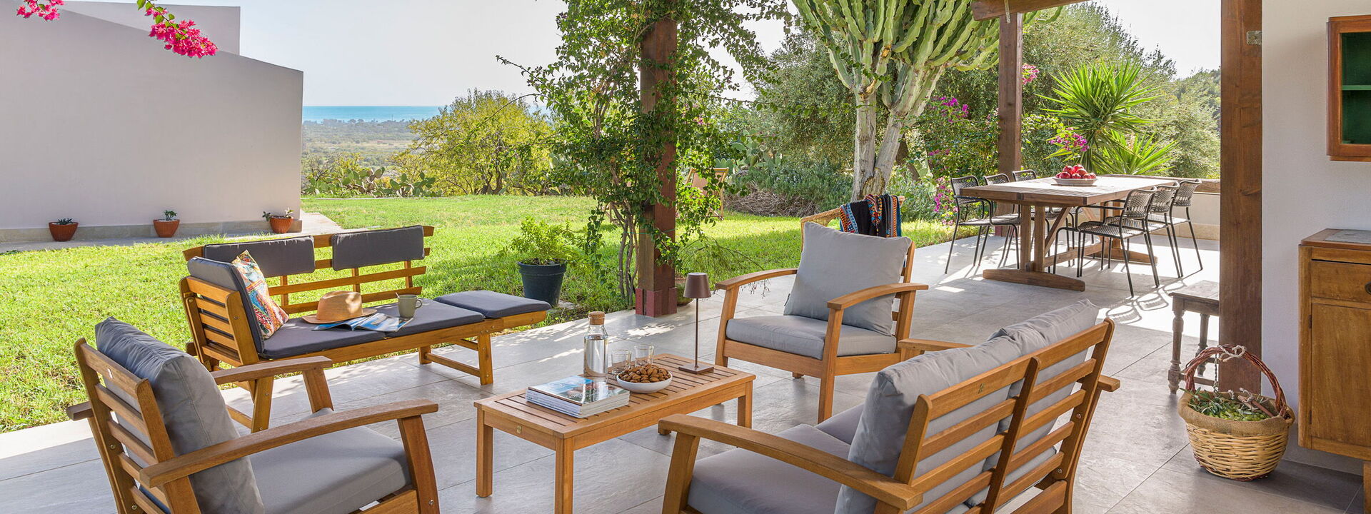 Casa Bianca - Noto, Sicilia: Autumn, Balcony / Terrace / Patio, Building Exterior, Outdoor, Spring, Summer