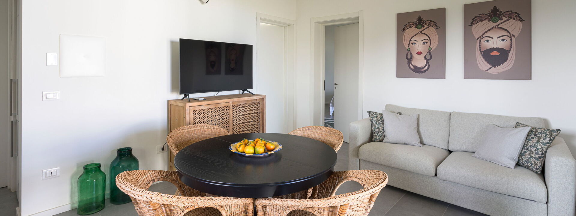 Casa Bianca - Noto, Sicilia: Autumn, Dining Room, Living Room, Spring, Summer