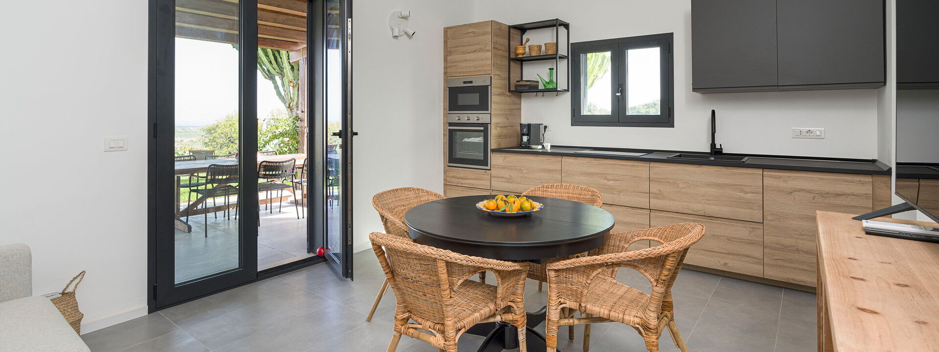 Casa Bianca - Noto, Sicilia: Autumn, Dining Room, Kitchen, Spring, Summer