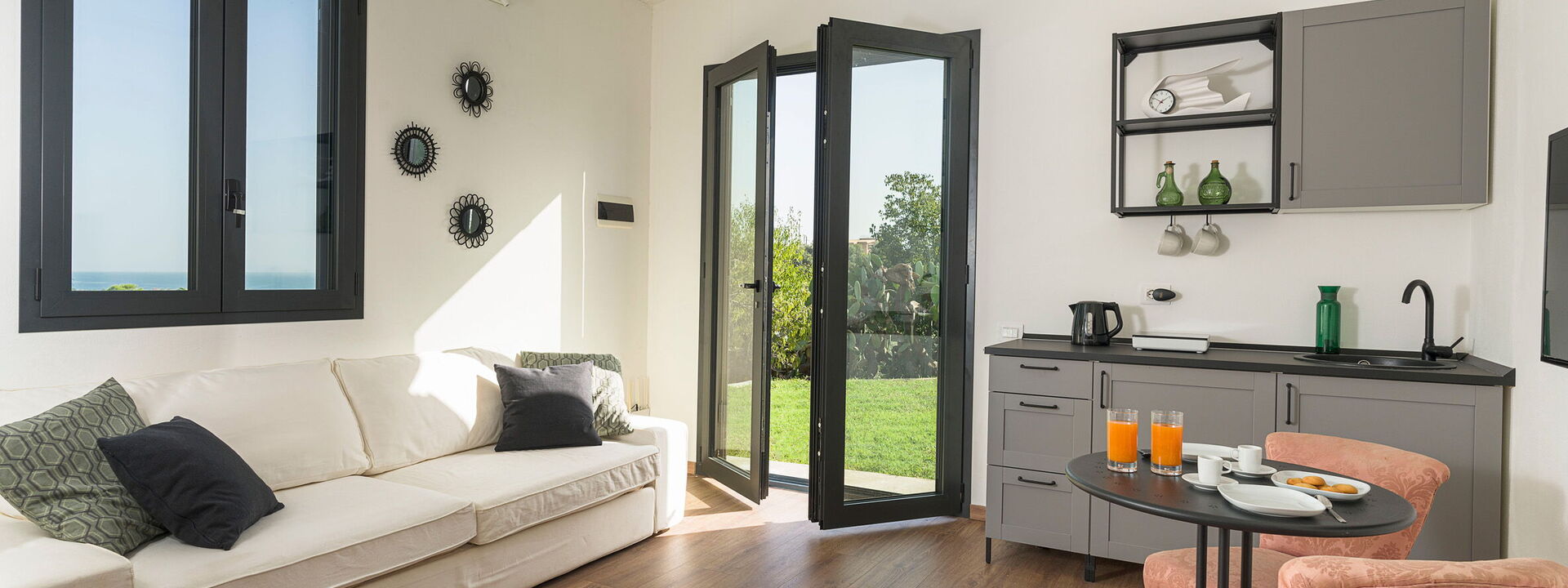 Casa Bianca - Noto, Sicilia: Autumn, Dining Room, Kitchen, Living Room, Other Room, Spring, Summer