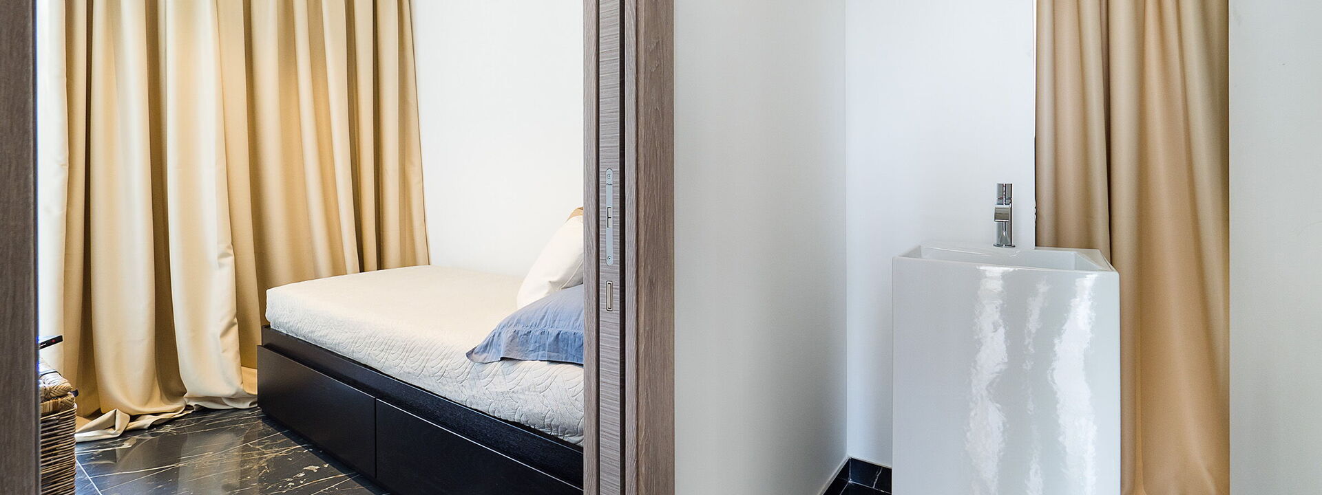 Casabella - Avola, Sicilia: Autumn, Bedroom, Spring, Summer