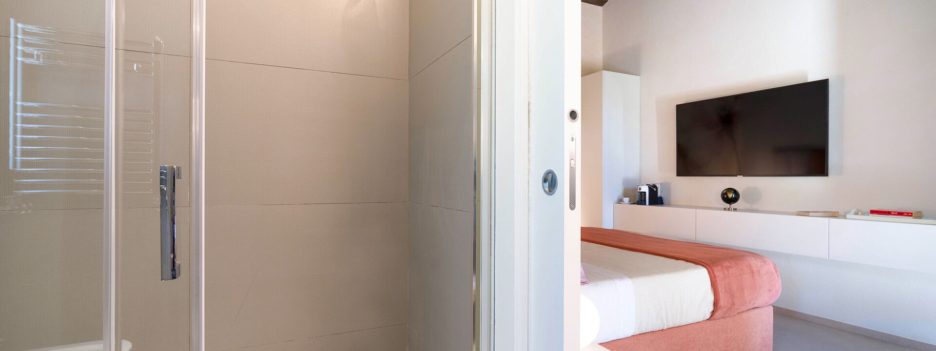 Corte Carrubo - Rosolini, Sicilia: Autumn, Bathroom, Bedroom, Spring, Summer