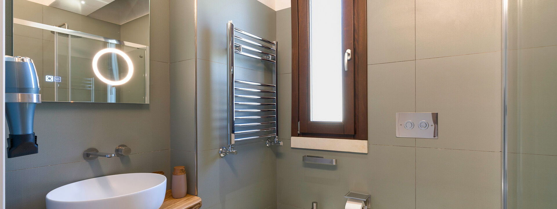 Corte Carrubo - Rosolini, Sicilia: Autumn, Bathroom, Spring, Summer