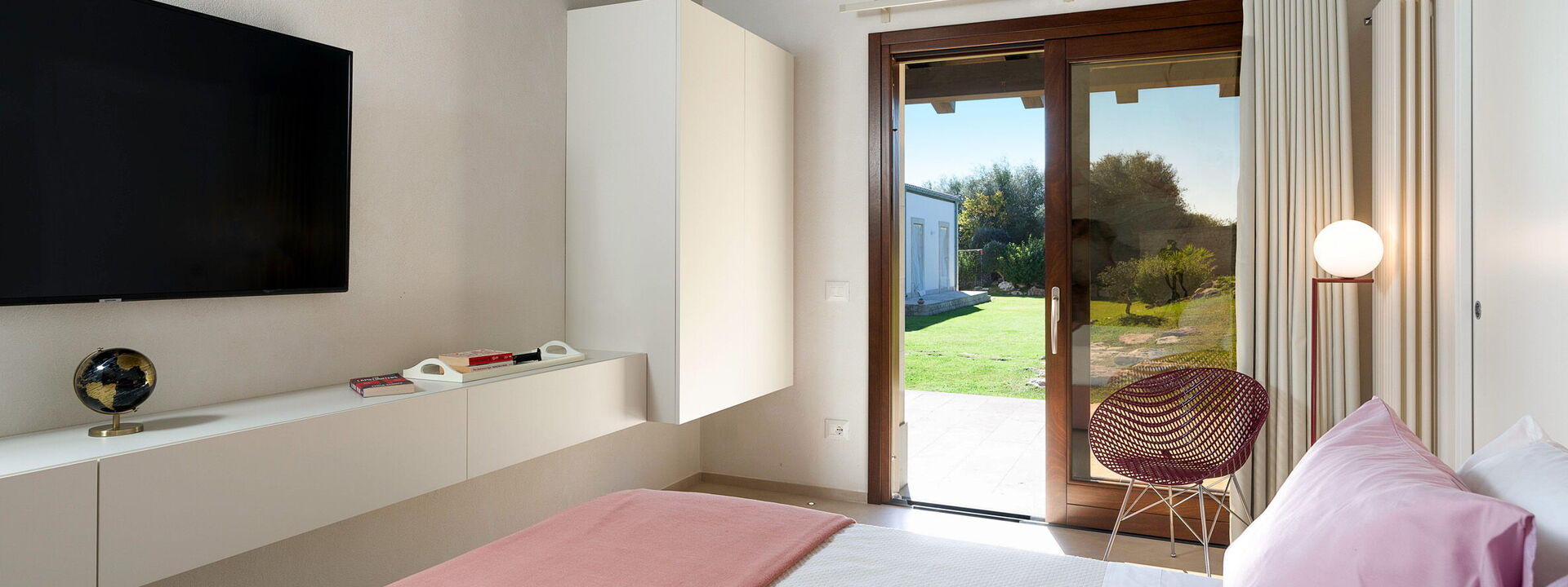 Corte Carrubo - Rosolini, Sicilia: Autumn, Bedroom, Spring, Summer