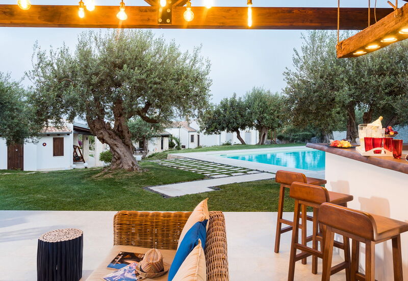 Corte Carrubo - Rosolini, Sicilia: Automne, Balcon / Terrasse / Patio, bassin, Été, Extérieur, Extérieurs, Jardin, Printemps