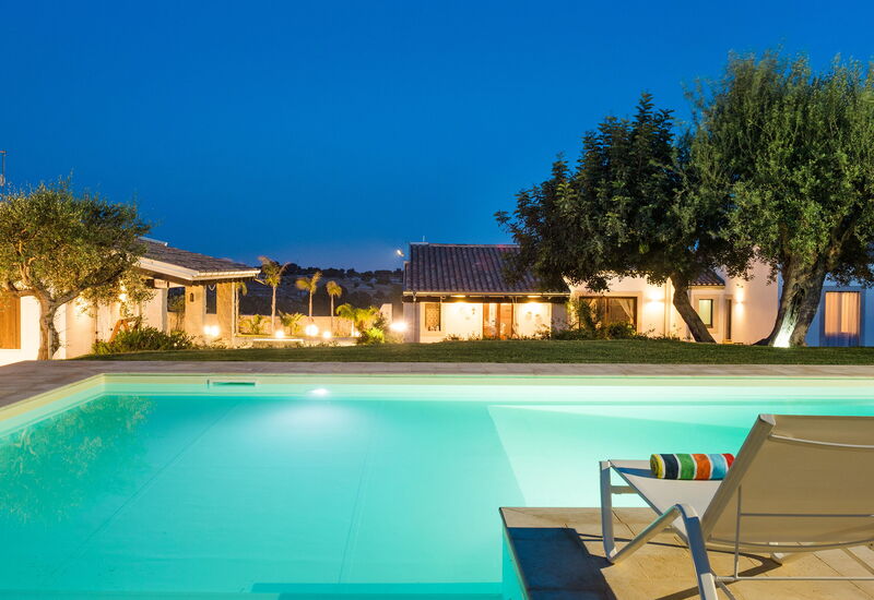 Corte Carrubo - Rosolini, Sicilia: Automne, bassin, Été, Extérieur, Extérieurs, Printemps