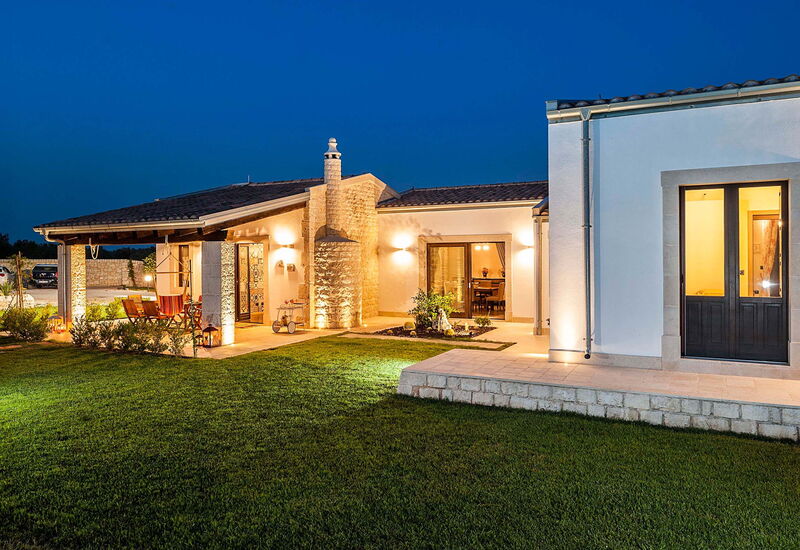 Corte Carrubo - Rosolini, Sicilia: Automne, Balcon / Terrasse / Patio, Extérieur, Extérieurs, Jardin, Printemps