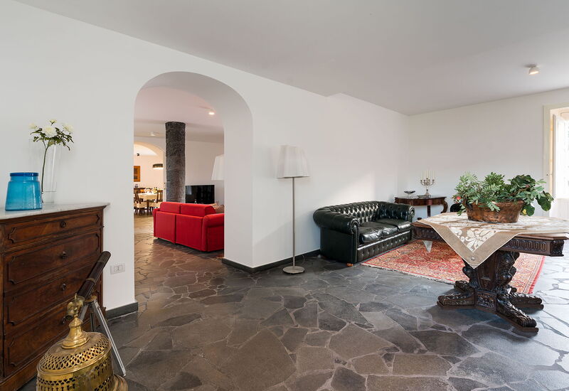 Dimora Vulcano - Castiglione Di Sicilia, Sicilia: Autumn, Living Room, Spring, Summer